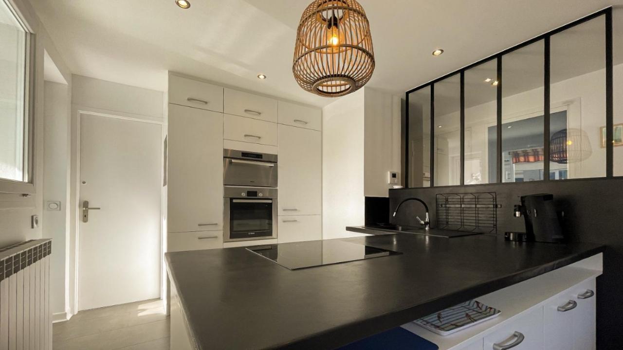 HOMEY MONTAIGNE - New - A 1 min à pied du LAC D'ANNECY - 2 Balcons privés - Appartement avec 2 chambres - Stationnement gratuit toute l'année sauf en été - juin à août Esterno foto