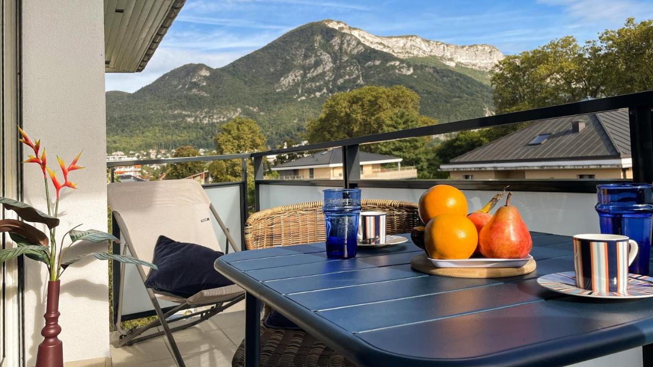 HOMEY MONTAIGNE - New - A 1 min à pied du LAC D'ANNECY - 2 Balcons privés - Appartement avec 2 chambres - Stationnement gratuit toute l'année sauf en été - juin à août Esterno foto